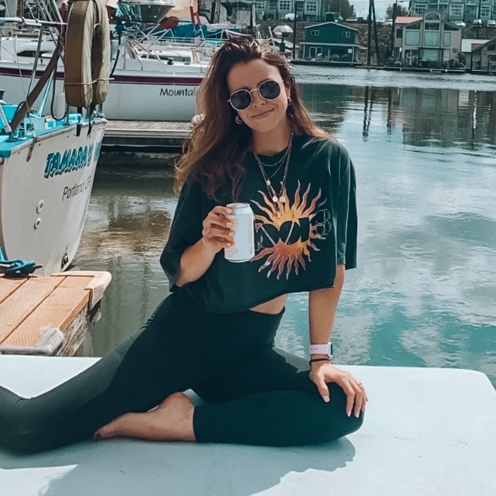 Meet your Posher, Delaney